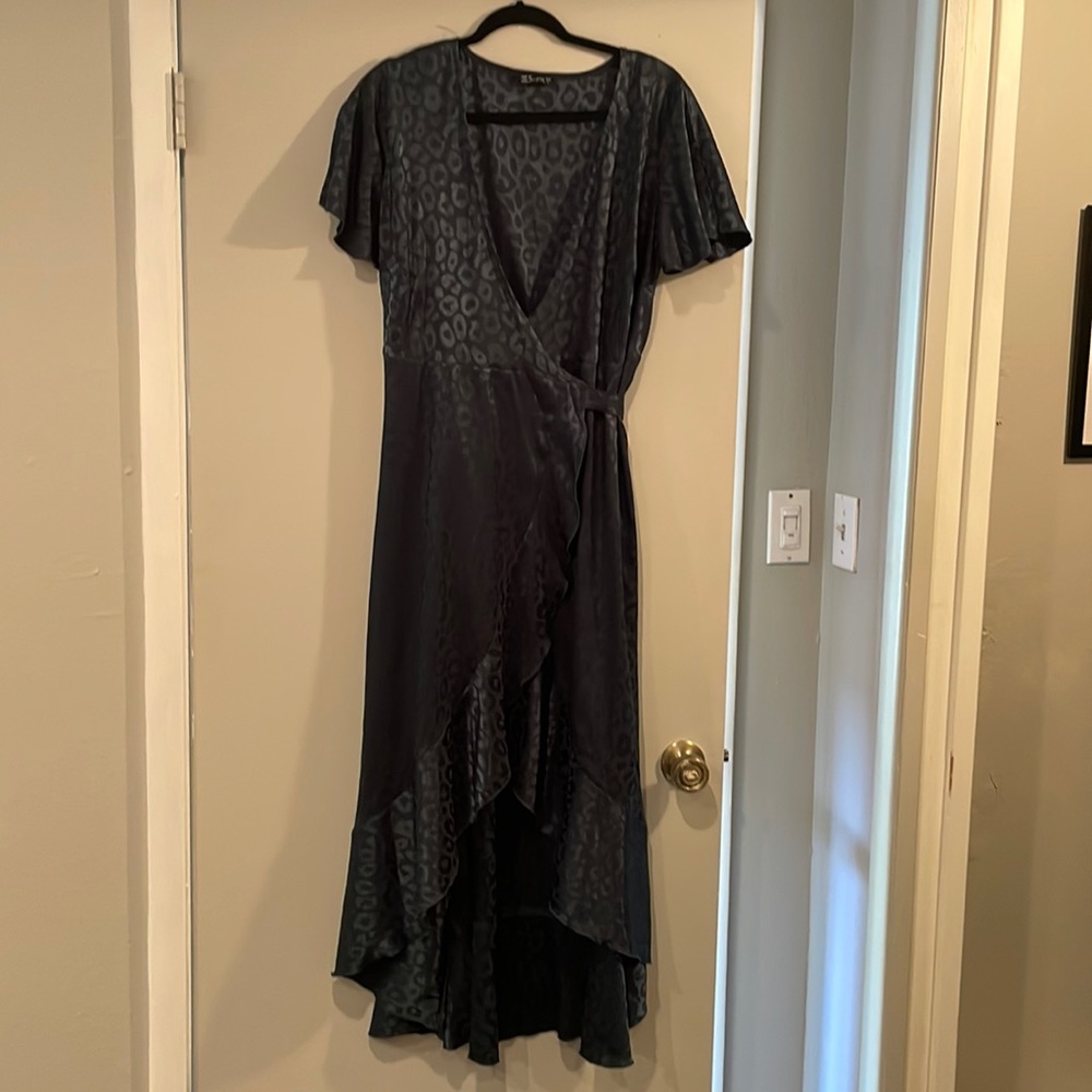 Green midriff wrap dress
